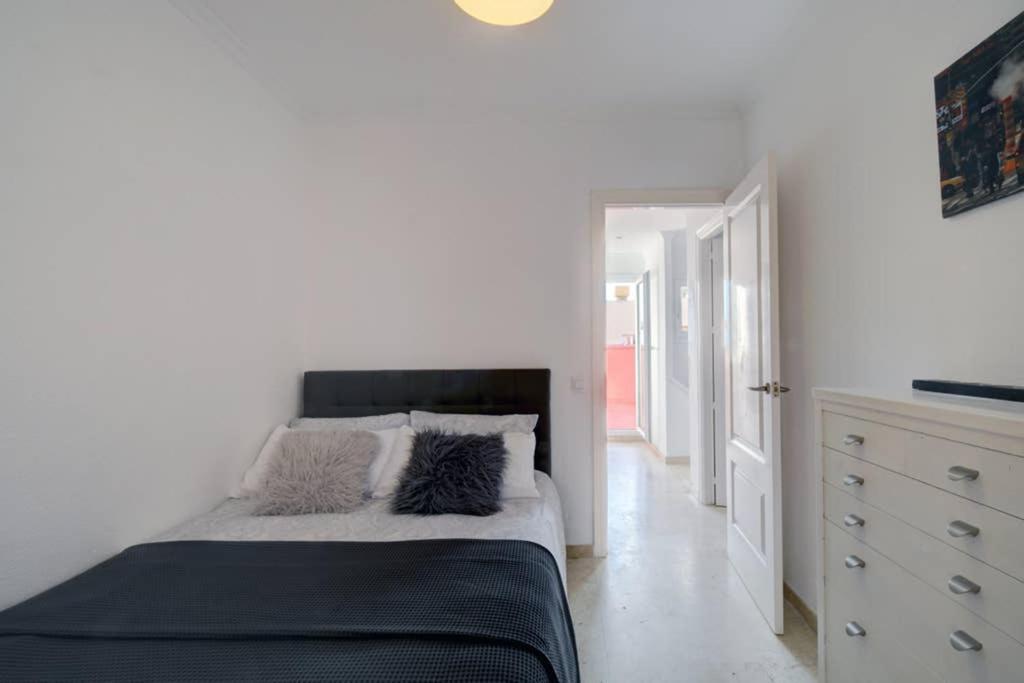 Appartamento Duplex Con Vistas Al Mar La Línea de la Concepción Esterno foto