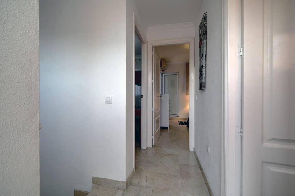 Appartamento Duplex Con Vistas Al Mar La Línea de la Concepción Esterno foto