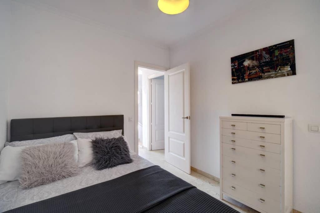 Appartamento Duplex Con Vistas Al Mar La Línea de la Concepción Esterno foto
