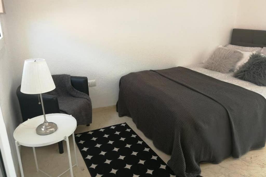 Appartamento Duplex Con Vistas Al Mar La Línea de la Concepción Esterno foto