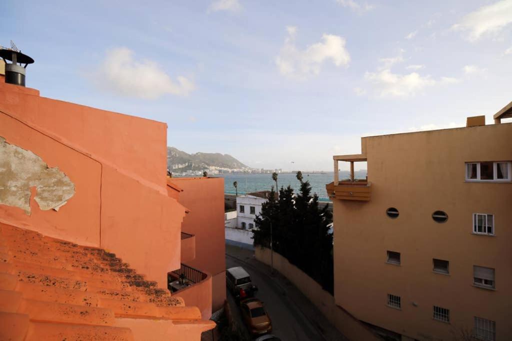 Appartamento Duplex Con Vistas Al Mar La Línea de la Concepción Esterno foto